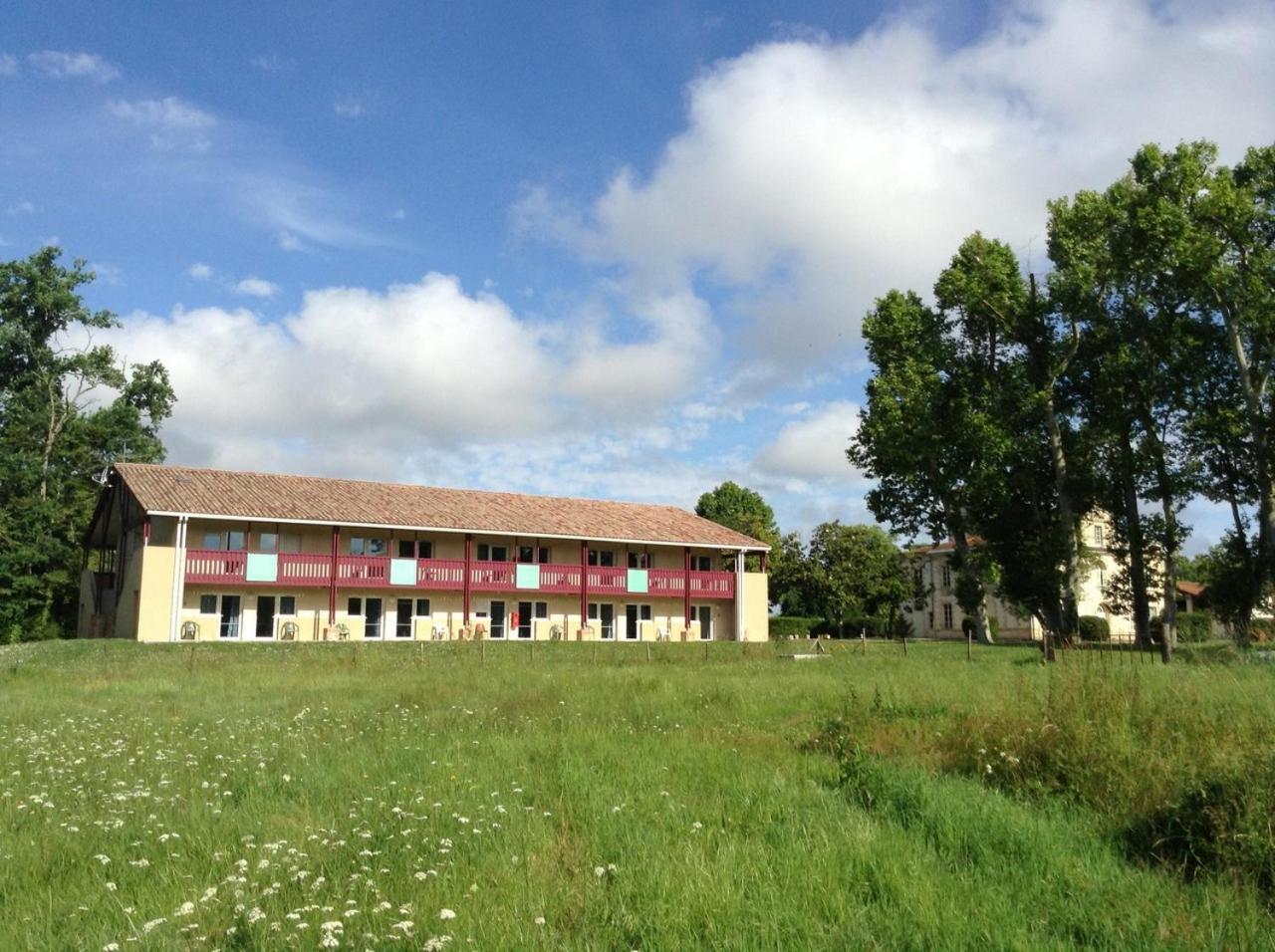 Village Vacances Chateau Moulerens Gradignan Extérieur photo